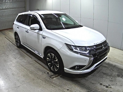 MITSUBISHI OUTLANDER PHEV