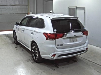 MITSUBISHI OUTLANDER PHEV