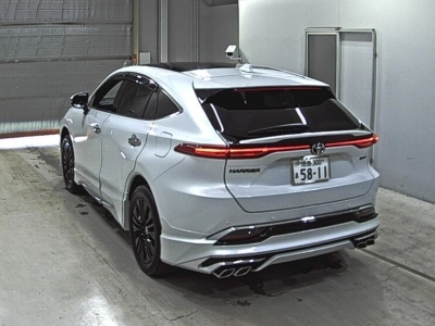 TOYOTA HARRIER HYBRID
