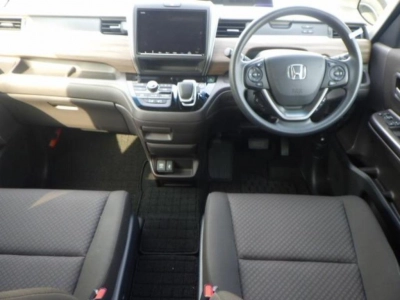 HONDA FREED HYBRID