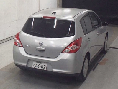 NISSAN TIIDA