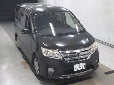 NISSAN SERENA