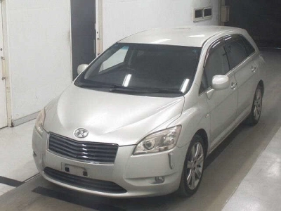 TOYOTA MARK X ZIO