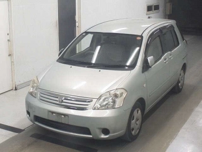 TOYOTA RAUM