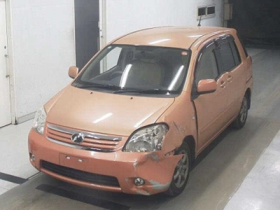 TOYOTA RAUM
