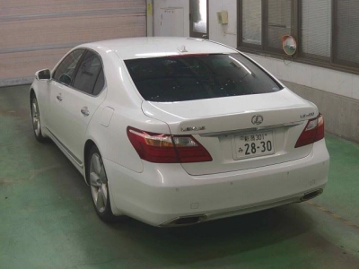 LEXUS LS