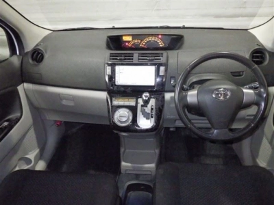 TOYOTA PASSO SETTE