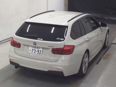 BMW 3 SERIES