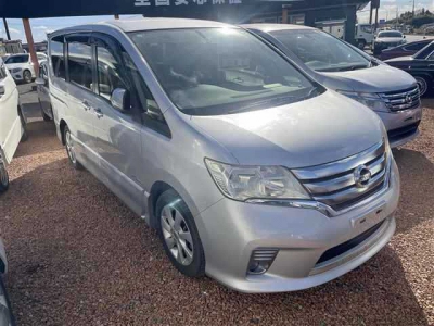 NISSAN SERENA