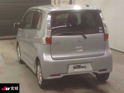 MITSUBISHI EK CUSTOM