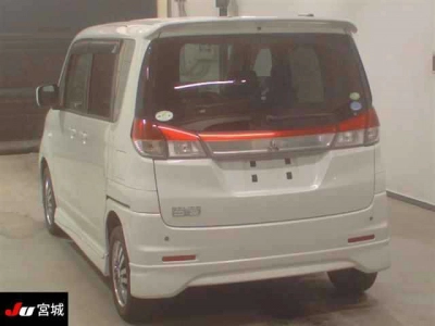 MITSUBISHI DELICA D:2
