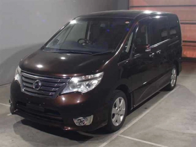 NISSAN SERENA