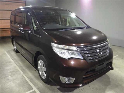 NISSAN SERENA