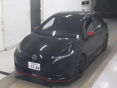 NISSAN AURA
