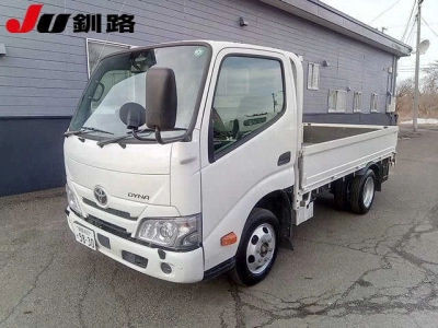 TOYOTA DYNA