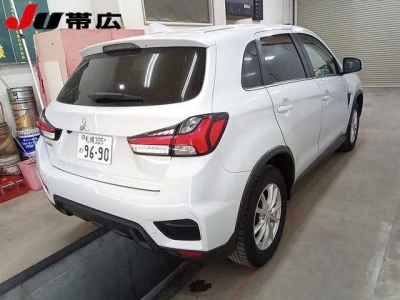 MITSUBISHI RVR