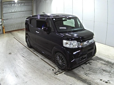 HONDA N-BOX SLASH