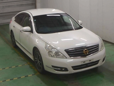 NISSAN TEANA