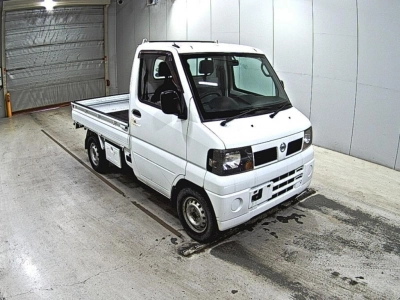 NISSAN CLIPPER TRUCK