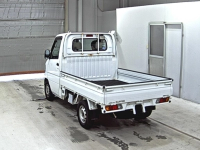 NISSAN CLIPPER TRUCK