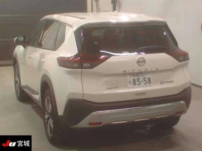 NISSAN X-TRAIL