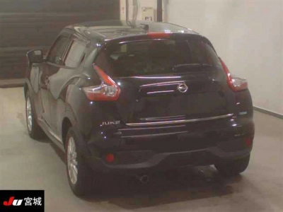 NISSAN JUKE