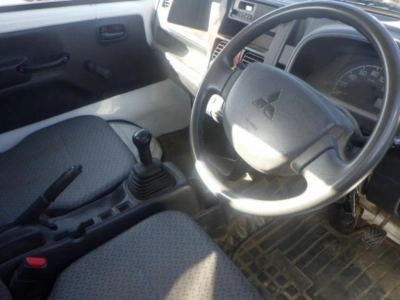 MITSUBISHI MINICAB TRUCK
