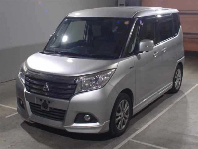 MITSUBISHI DELICA D:2