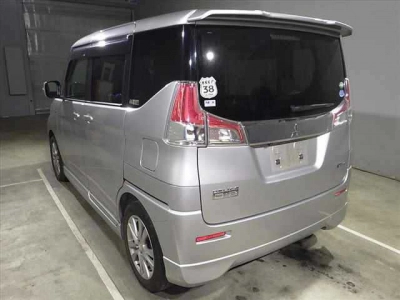 MITSUBISHI DELICA D:2