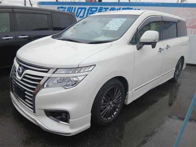 NISSAN ELGRAND