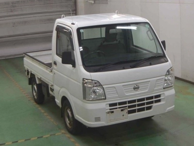 NISSAN NT100 CLIPPER