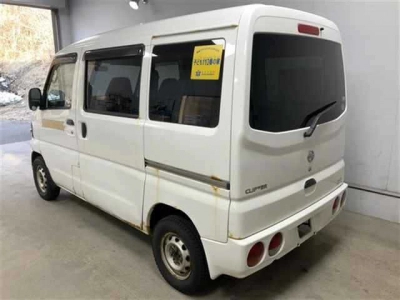 NISSAN CLIPPER VAN