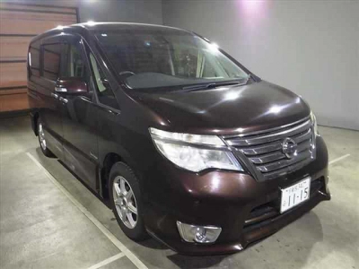 NISSAN SERENA