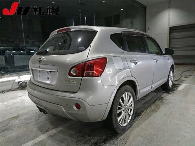 NISSAN DUALIS