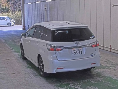 TOYOTA WISH