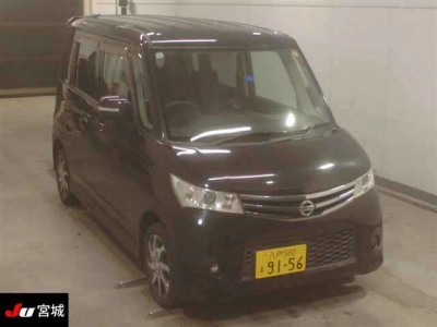 NISSAN ROOX