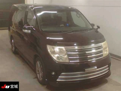 NISSAN ELGRAND