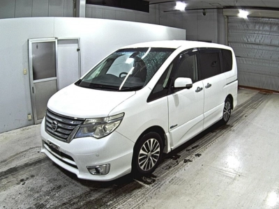 NISSAN SERENA