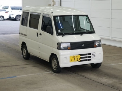MITSUBISHI MINICAB