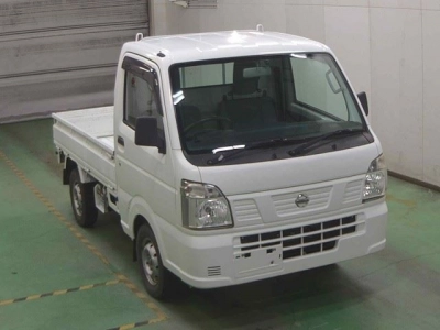 NISSAN NT100 CLIPPER