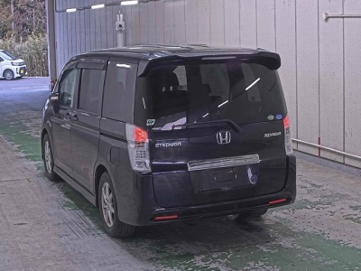 HONDA STEPWGN SPADA