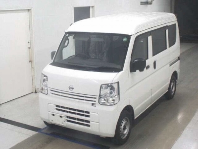 NISSAN NV100 CLIPPER