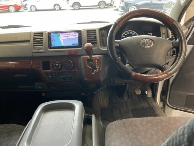 TOYOTA REGIUS ACE