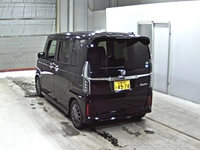 HONDA N BOX CUSTOM