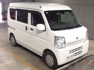NISSAN NV100 CLIPPER