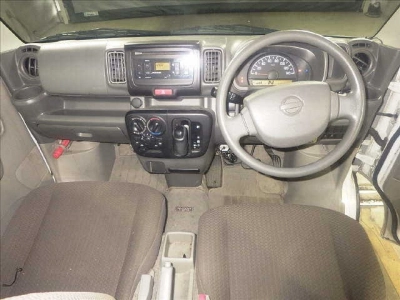 NISSAN NV100 CLIPPER