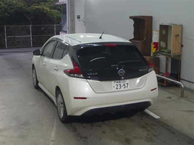 NISSAN LEAF