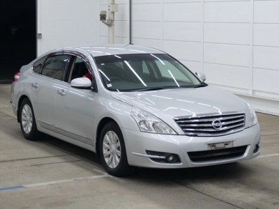 NISSAN TEANA