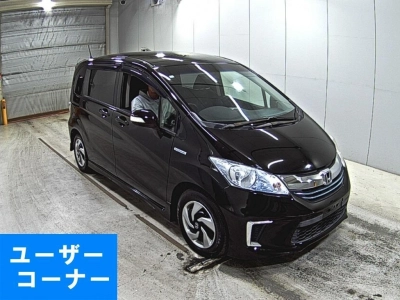 HONDA FREED HYBRID