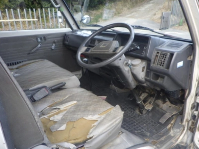 MAZDA BONGO BRAWNY TRUCK